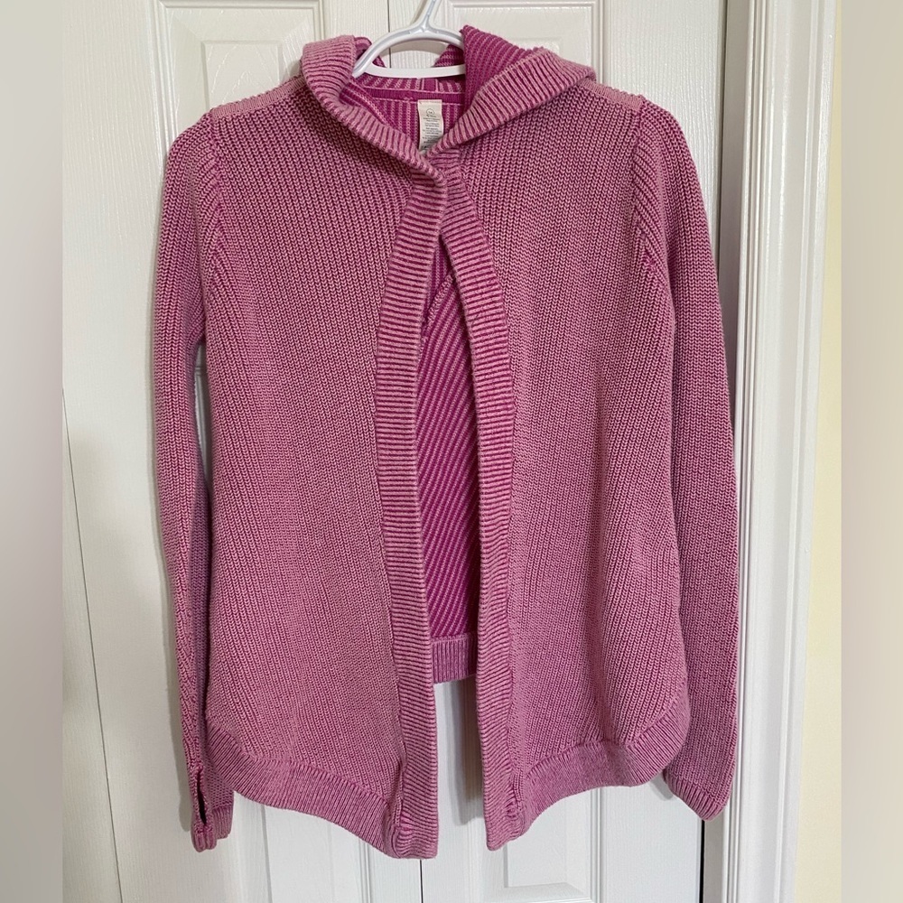 Ivivva Lululemon Girls  Pink Ribbed Single Button
Sweater Size 14 EUC
